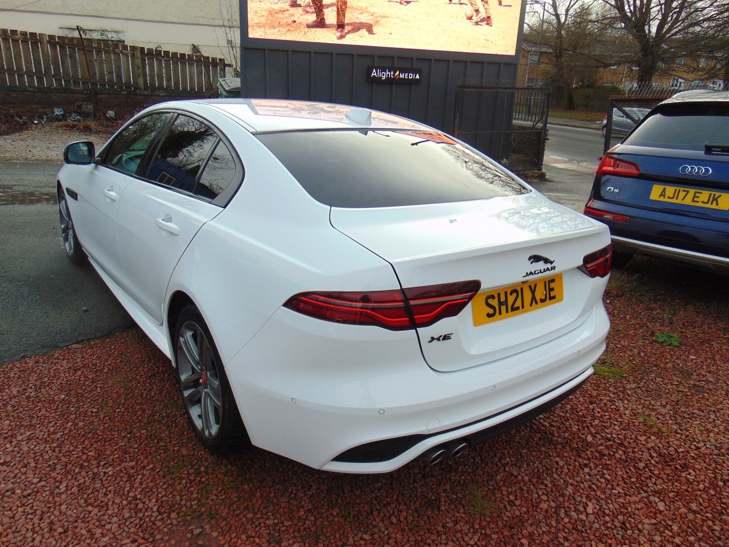 Used Jaguar XE 2021 for sale - 76982756: Photo 9