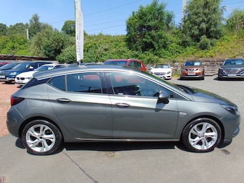 Used Vauxhall Astra 2017 for sale - 79010768: Photo