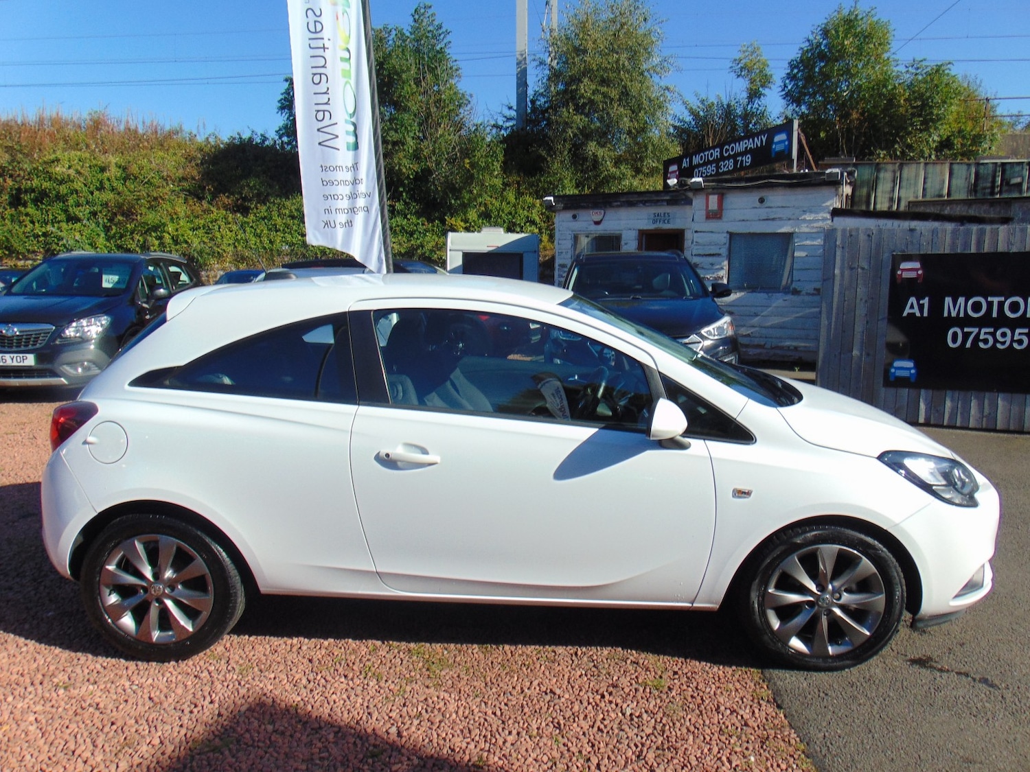 Used Vauxhall Corsa 2017 for sale - 76041001: Photo 3