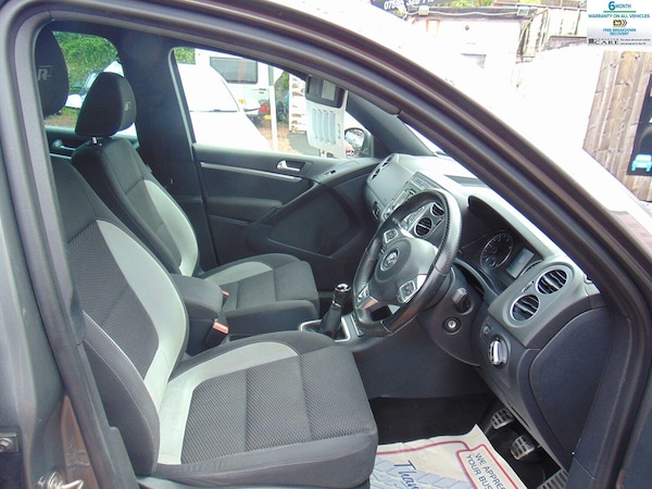 Used Volkswagen Tiguan 2015 for sale - 74640077: Photo 12