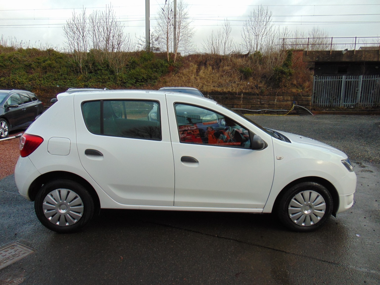 Used Dacia Sandero 2016 for sale - 77643785: Photo 2