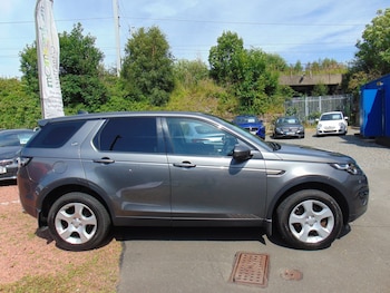 Used Land Rover Discovery Sport 2016 for sale - 79091300: Photo