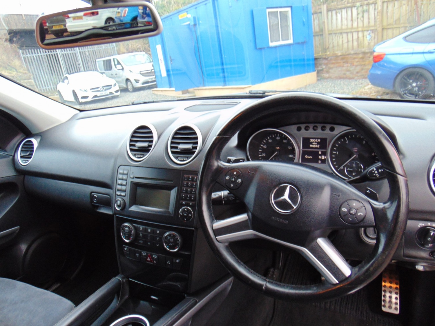 Used Mercedes-Benz M Class 2010 for sale - 77675722: Photo 16