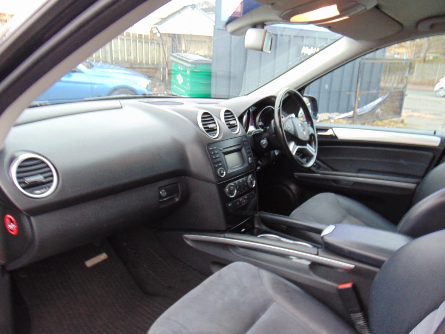 Used Mercedes-Benz M Class 2010 for sale - 77675722: Photo 18