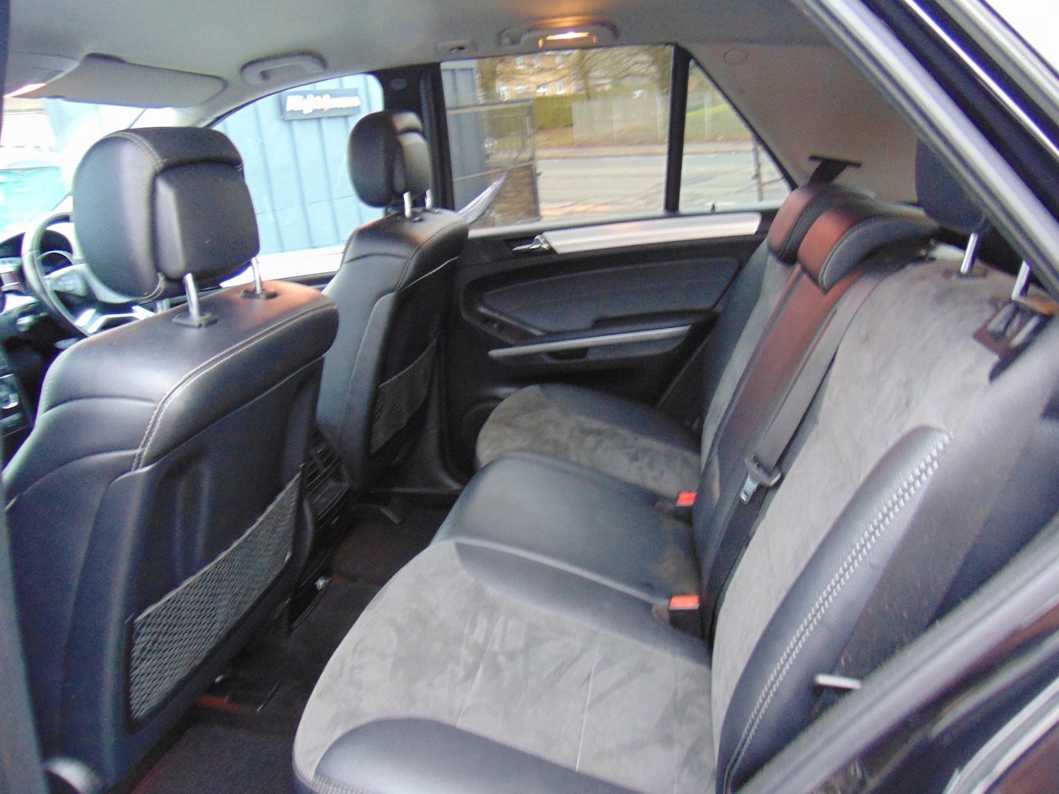 Used Mercedes-Benz M Class 2010 for sale - 77675722: Photo 19