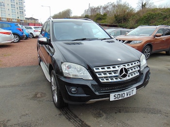 Used Mercedes-Benz M Class 2010 for sale - 77675722: Photo
