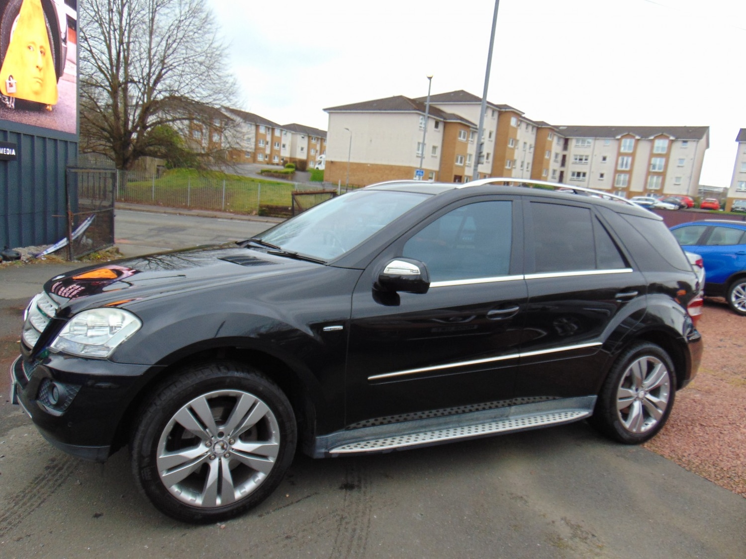 Used Mercedes-Benz M Class 2010 for sale - 77675722: Photo 7