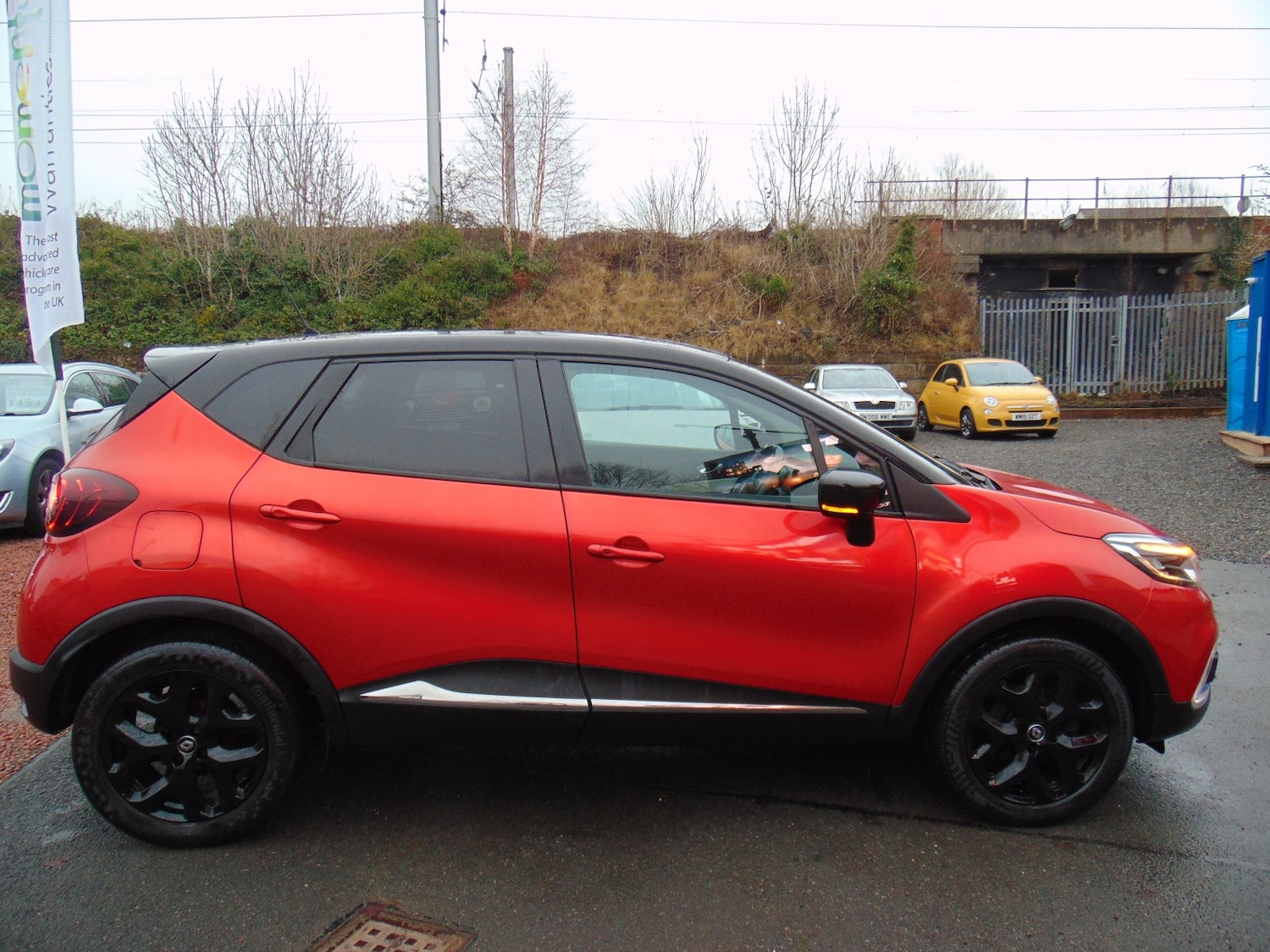 Used Renault Captur 2018 for sale - 77113136: Photo 2