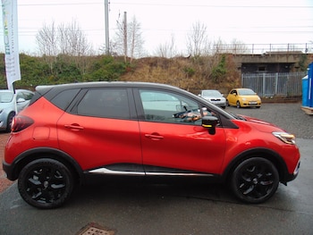 Used Renault Captur 2018 for sale - 77113136: Photo