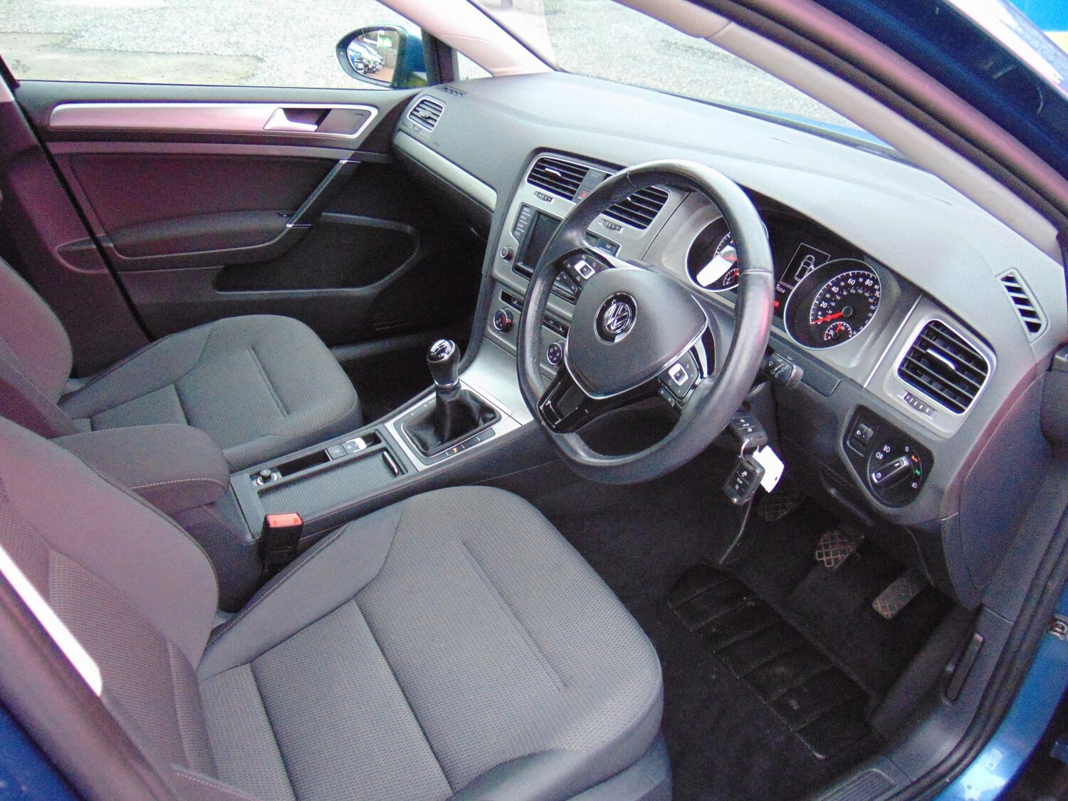 Used Volkswagen Golf 2017 for sale - 77465596: Photo 11