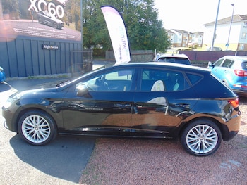 SEAT - Leon