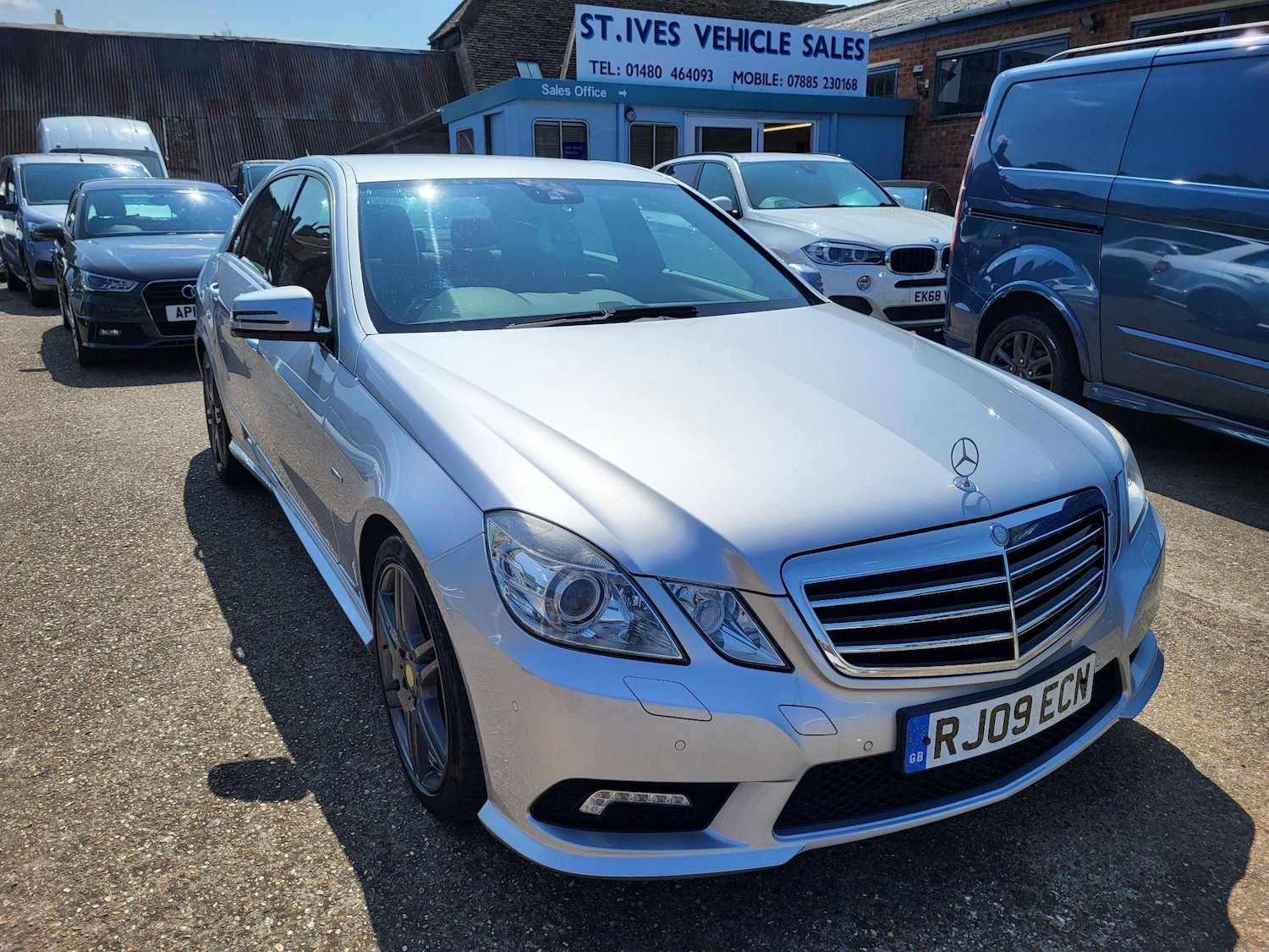 Used Mercedes-Benz E Class 2016 for sale - 78185802: Photo 2