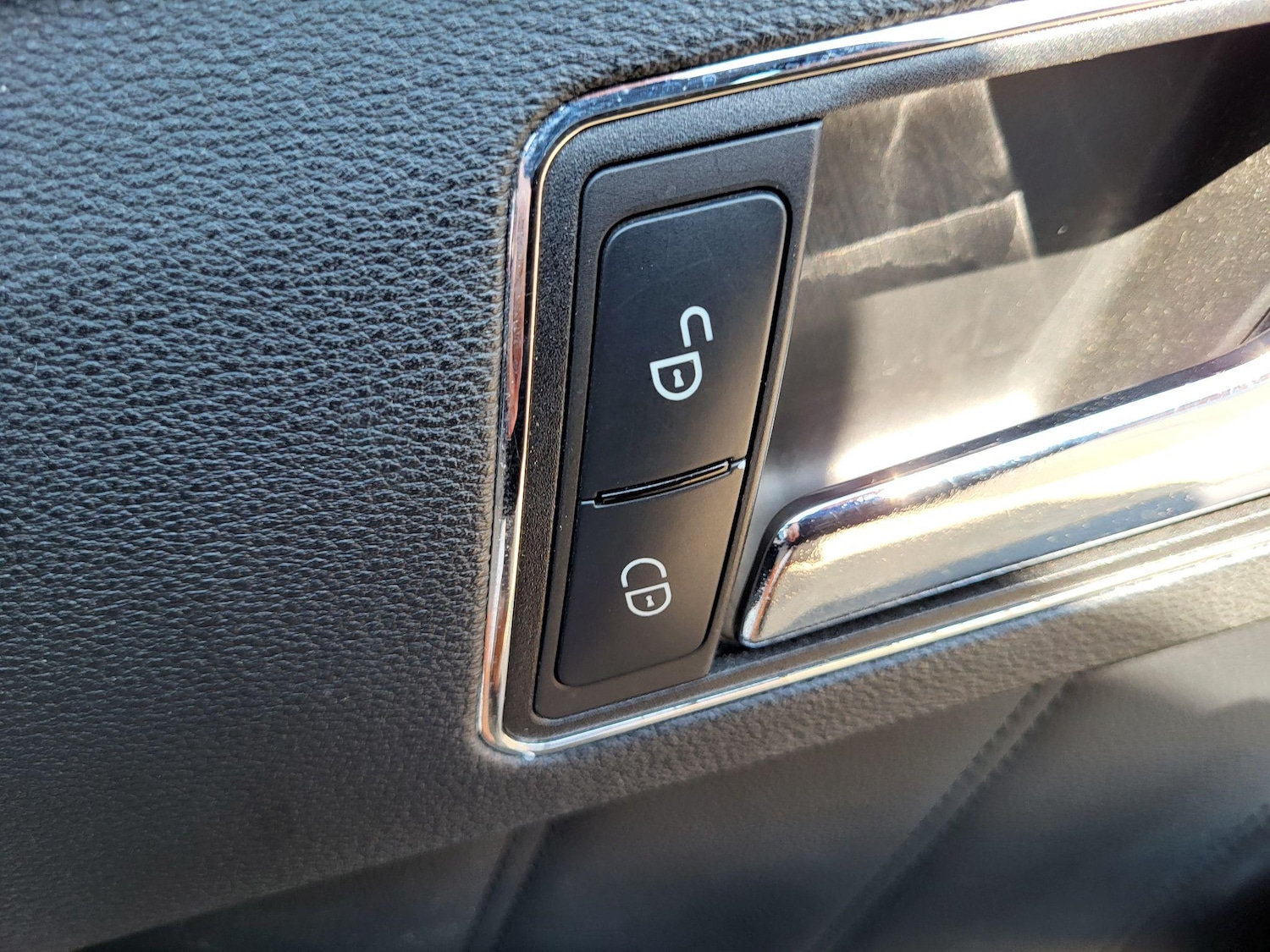 Used Mercedes-Benz E Class 2016 for sale - 78185802: Photo 23