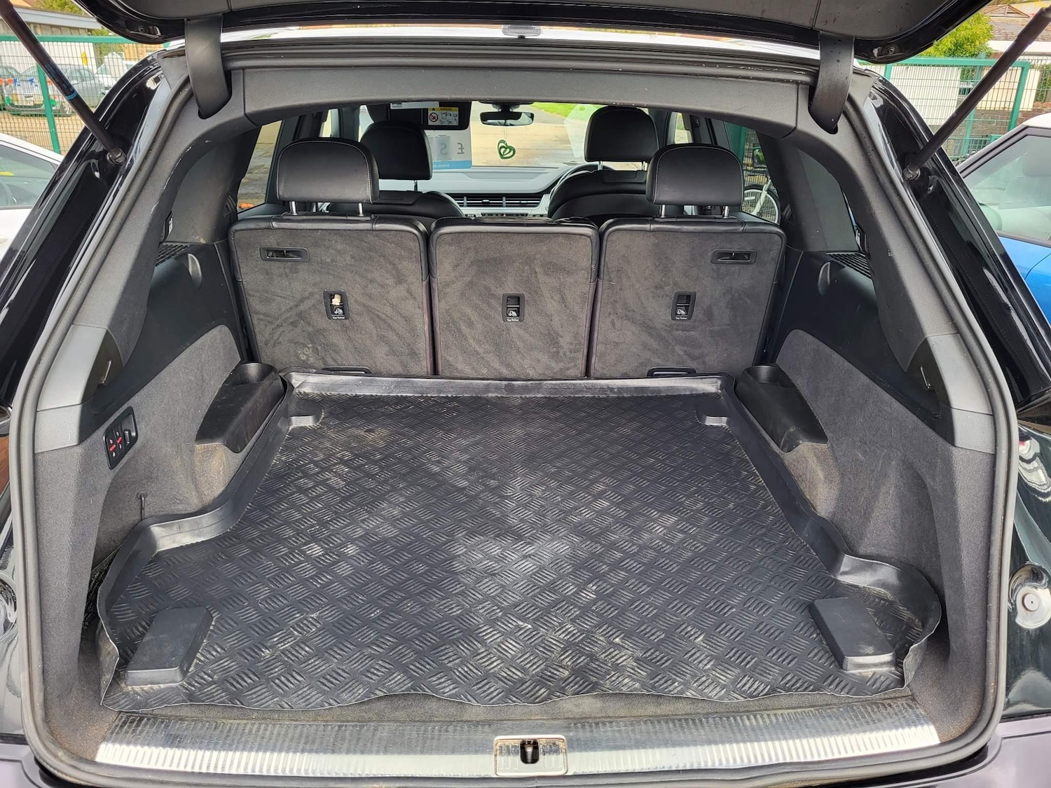 Used Audi Q7 2016 for sale - 77852905: Photo 8