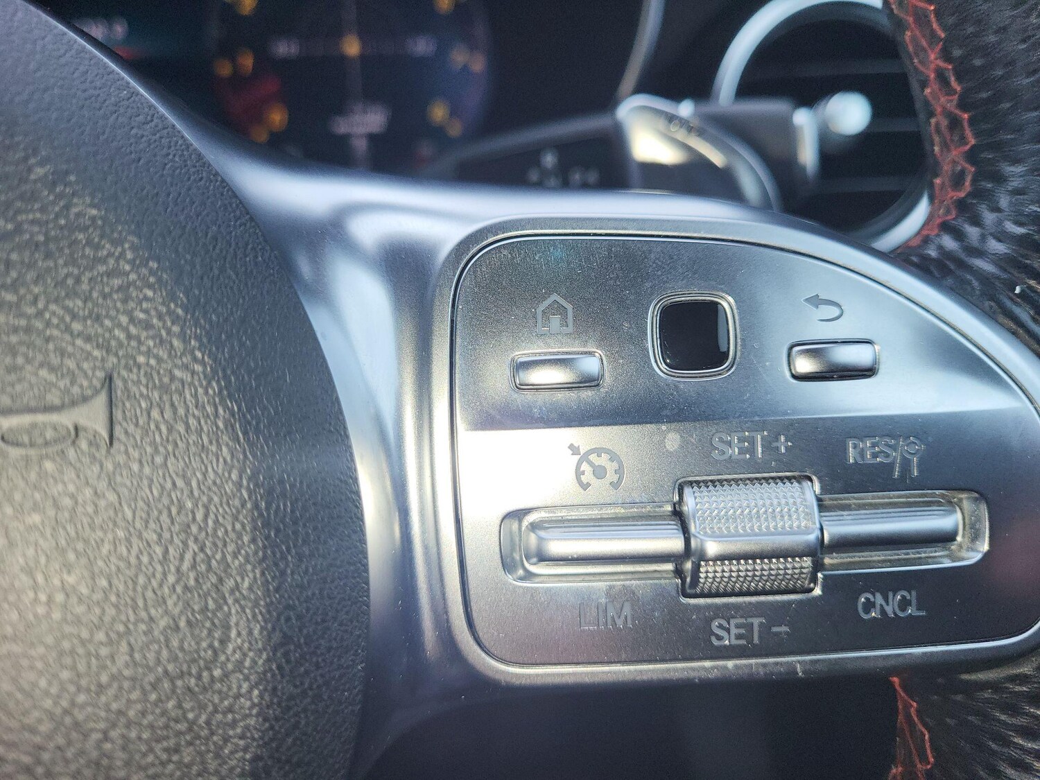 Used Mercedes-Benz C Class 2018 for sale - 77992920: Photo 37