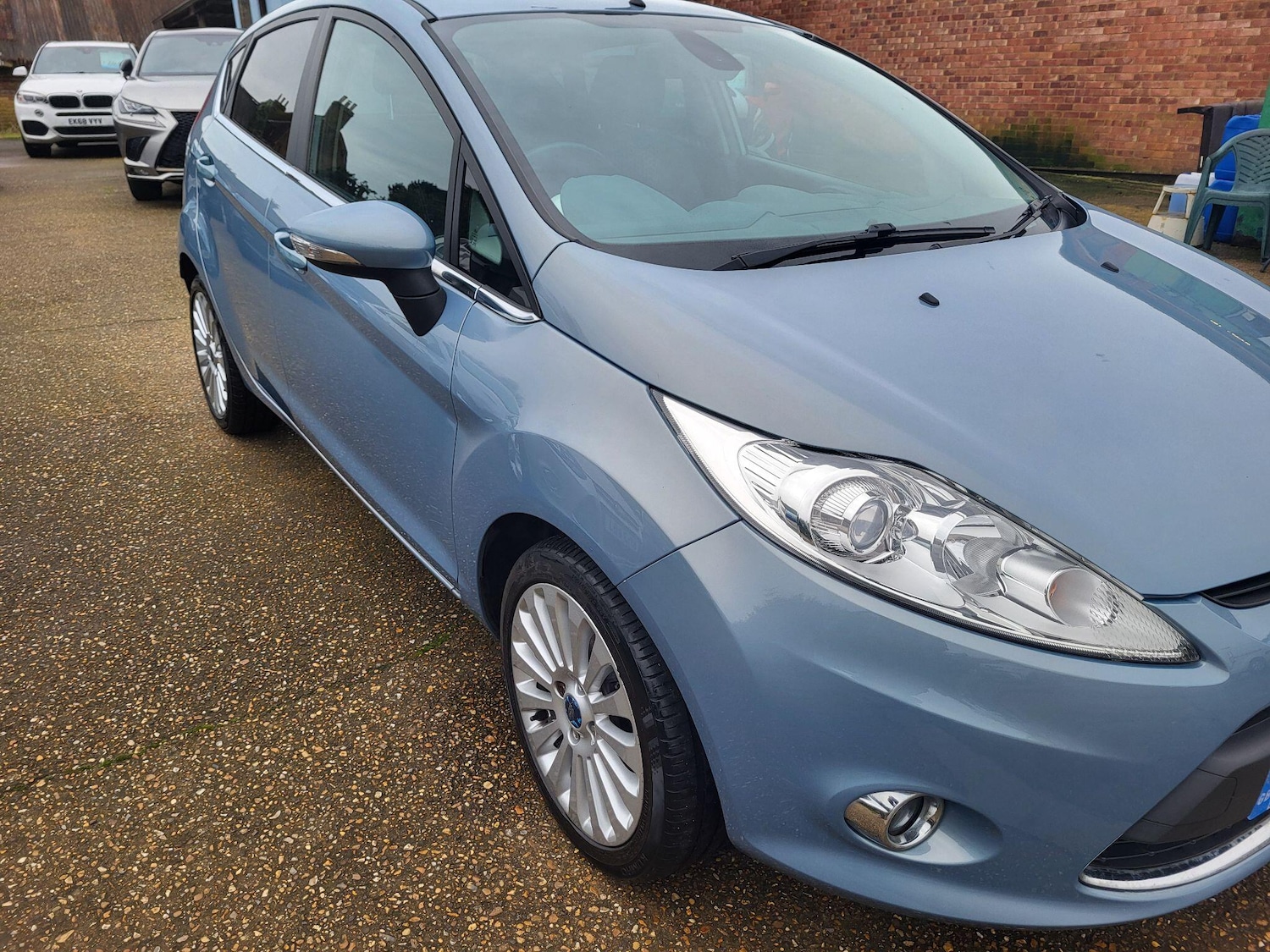 Used Ford Fiesta 2010 for sale - 77625389: Photo 2