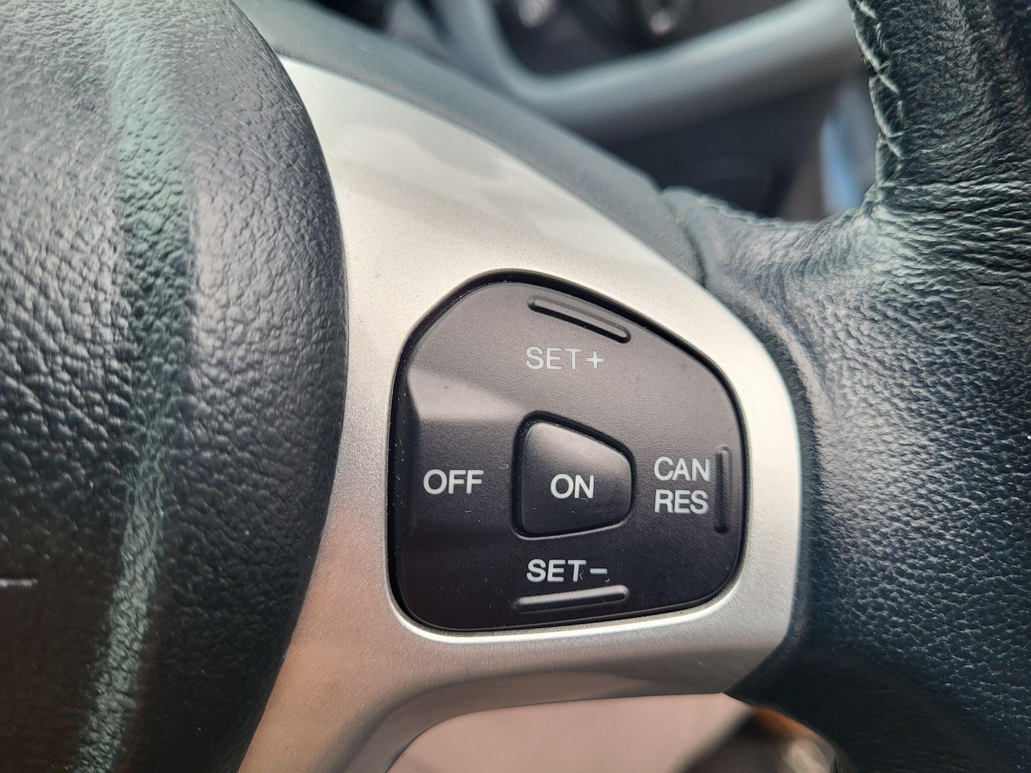 Used Ford Fiesta 2010 for sale - 77625389: Photo 24