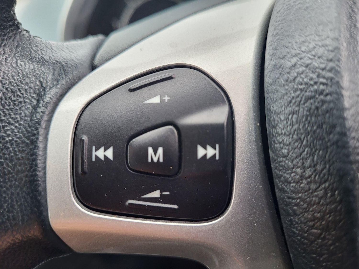 Used Ford Fiesta 2010 for sale - 77625389: Photo 25