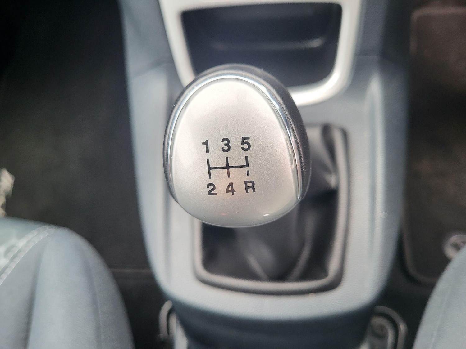 Used Ford Fiesta 2010 for sale - 77625389: Photo 28