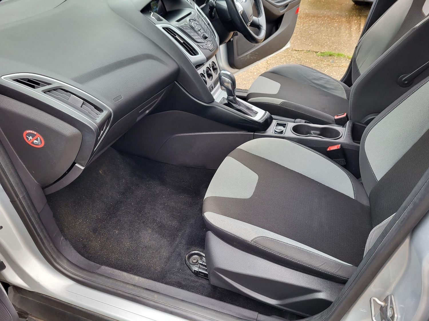 Used Ford Focus 2013 for sale - 77627183: Photo 12