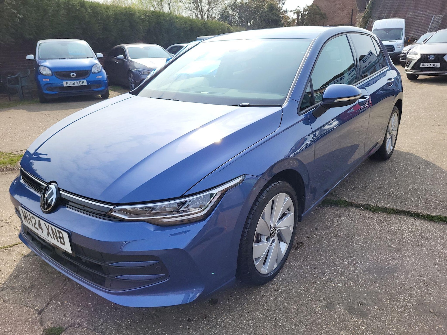 Used Volkswagen Golf 2024 for sale - 78086796: Photo 2