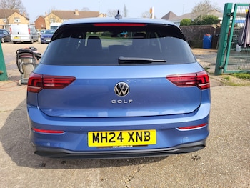 Used Volkswagen Golf 2024 for sale - 78086796: Photo