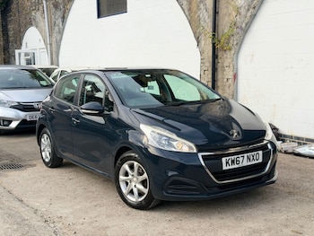 Used Peugeot 208 2017 for sale - 79470134: Photo