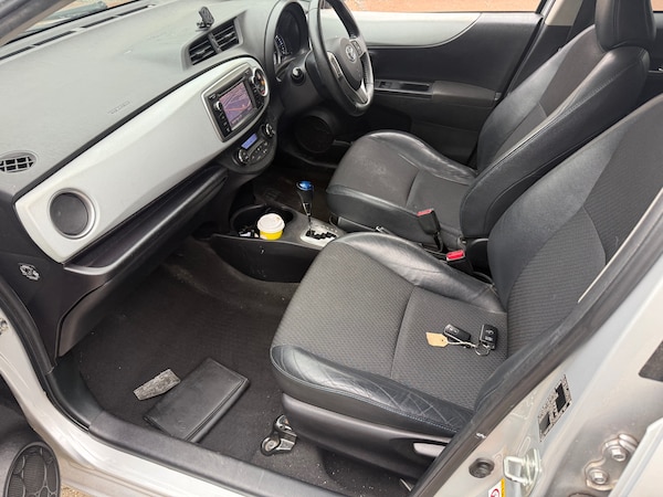Used Toyota Yaris 2013 for sale - 76236458: Photo 14