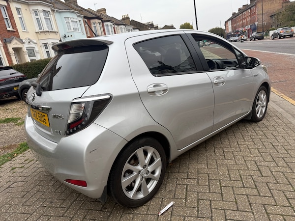 Used Toyota Yaris 2013 for sale - 76236458: Photo 6