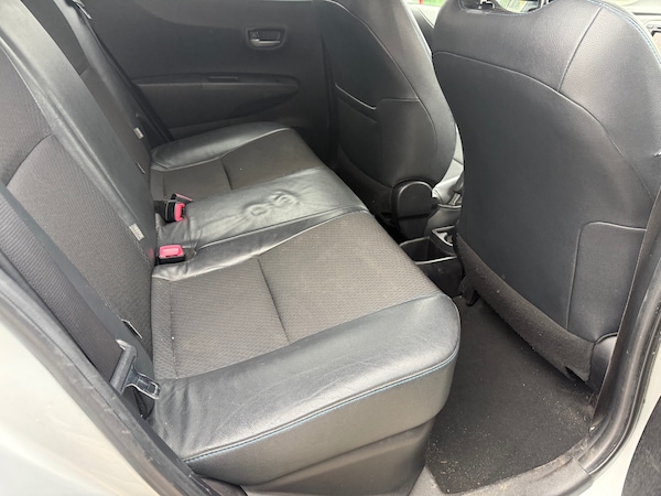 Used Toyota Yaris 2013 for sale - 76236458: Photo 7