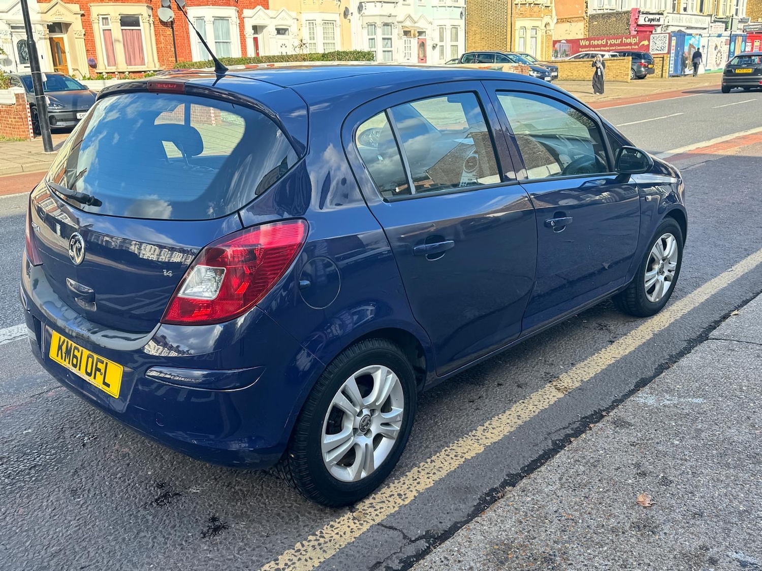 Used Vauxhall Corsa 2011 for sale - 76343981: Photo 3