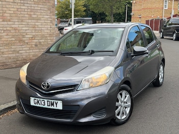 Used Toyota Yaris 2013 for sale - 79327639: Photo