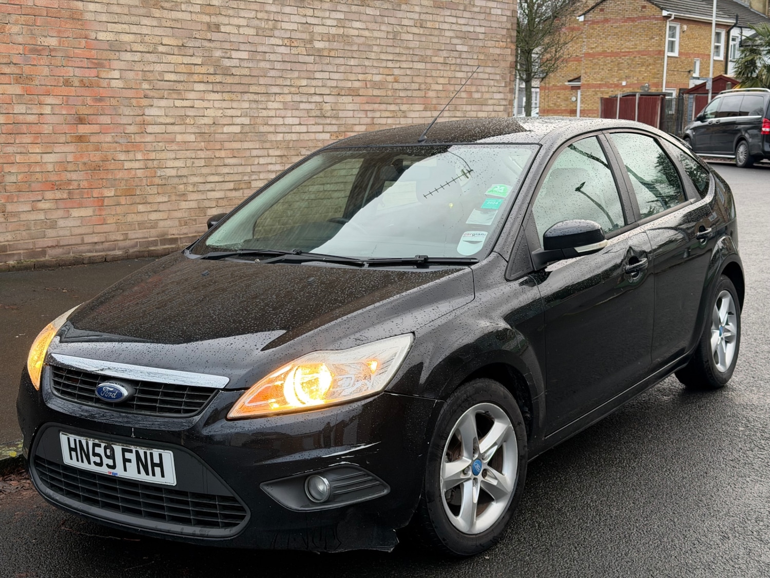 Used Ford Focus 2009 for sale - 77483021: Photo 2