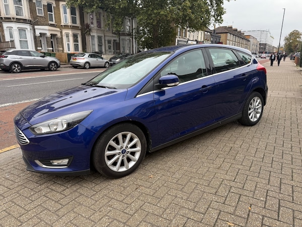 Used Ford Focus 2014 for sale - 76232813: Photo 5