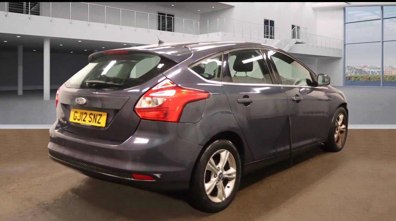 Used Ford Focus 2012 for sale - 77230697: Photo 3