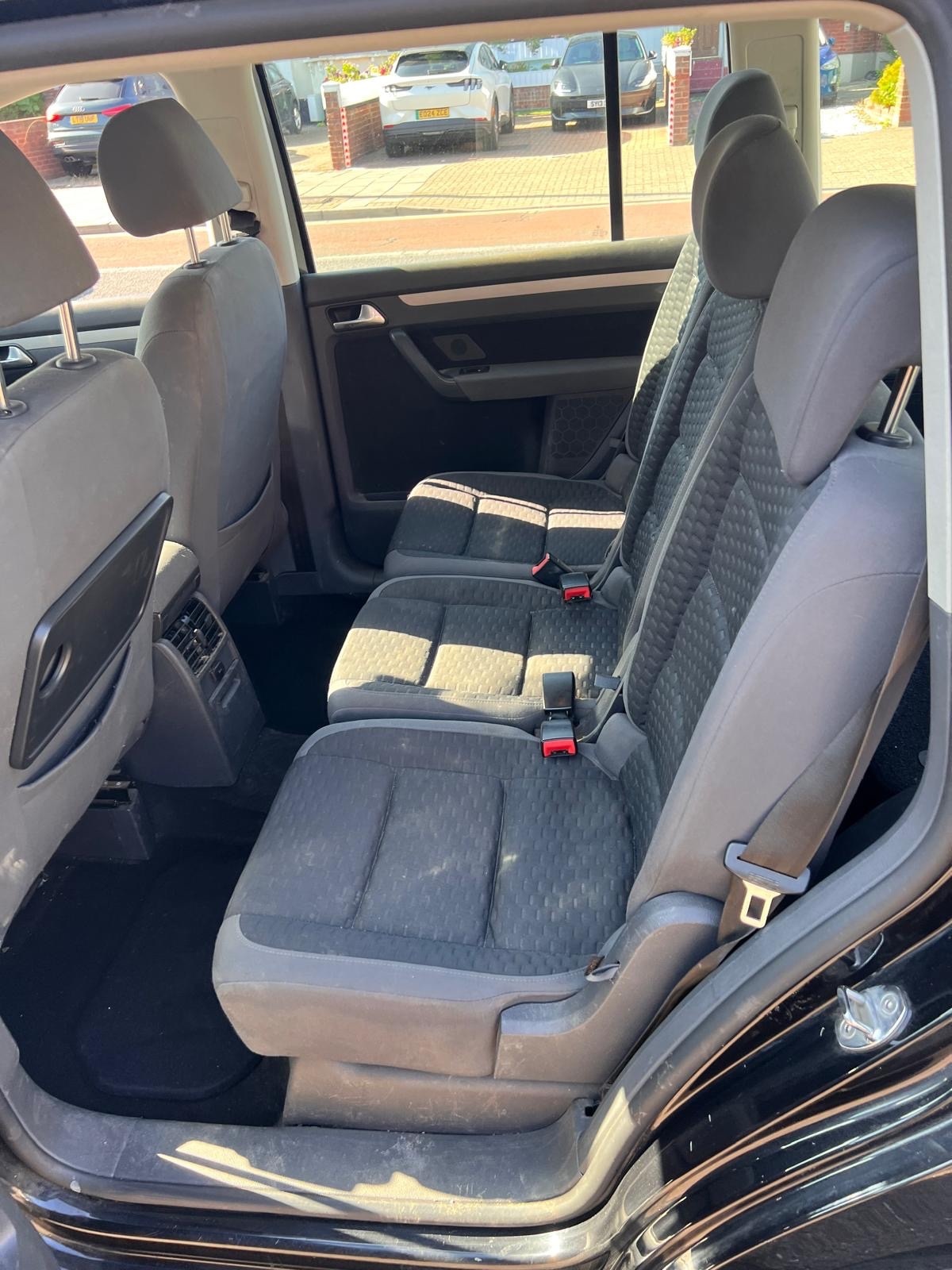 Used Volkswagen Touran 2009 for sale - 76403482: Photo 4