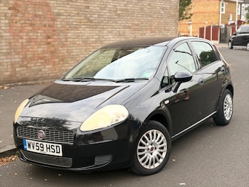 Used Fiat Grande Punto 2009 for sale - 76139436: Photo