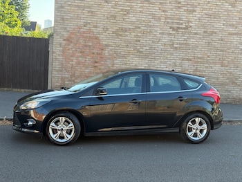 Used Ford Focus 2011 for sale - 79102120: Photo