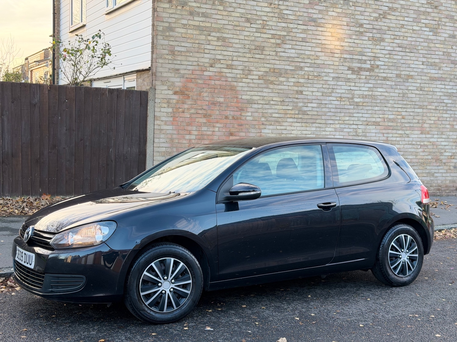 Used Volkswagen Golf 2009 for sale - 76704524: Photo 3