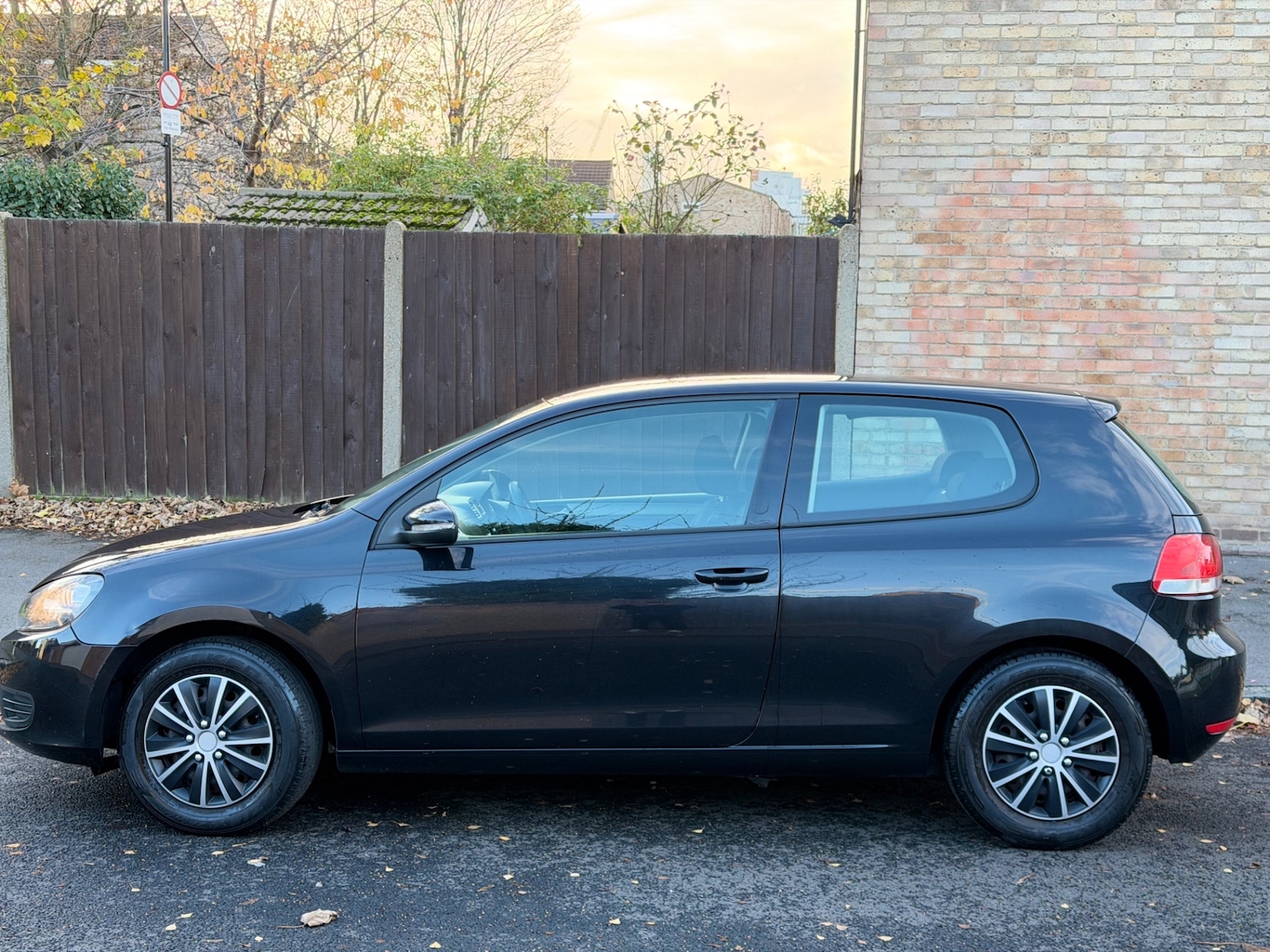 Used Volkswagen Golf 2009 for sale - 76704524: Photo 4