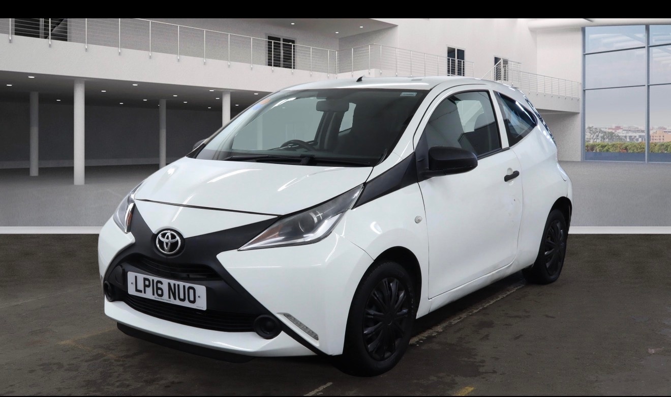 Used Toyota AYGO 2016 for sale - 77670938: Photo 2