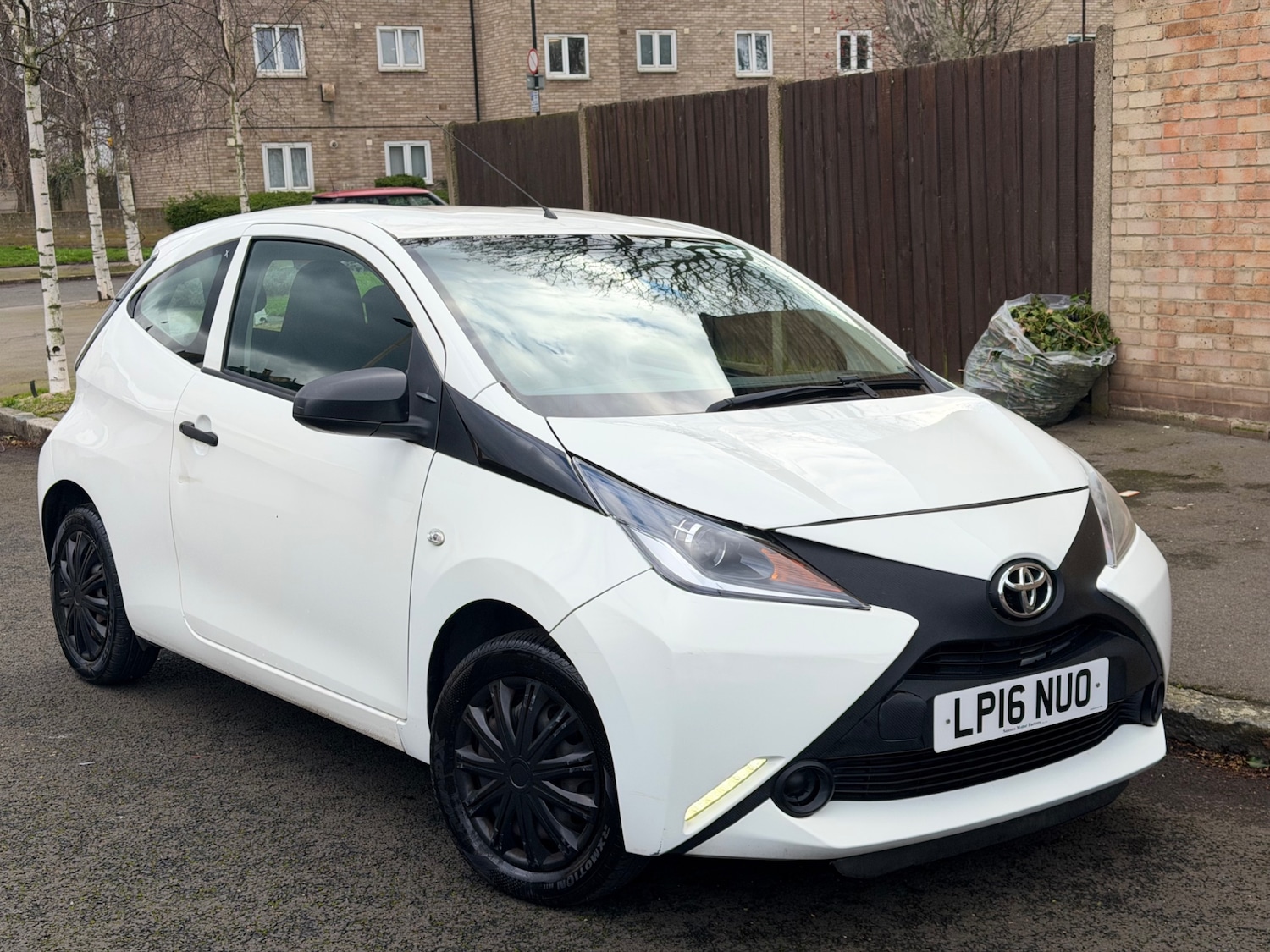 Used Toyota AYGO 2016 for sale - 77670938: Photo 7