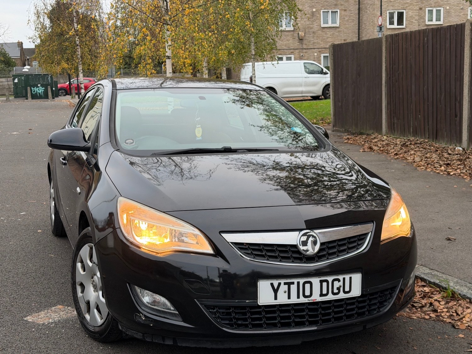 Used Vauxhall Astra 2010 for sale - 76595269: Photo 1