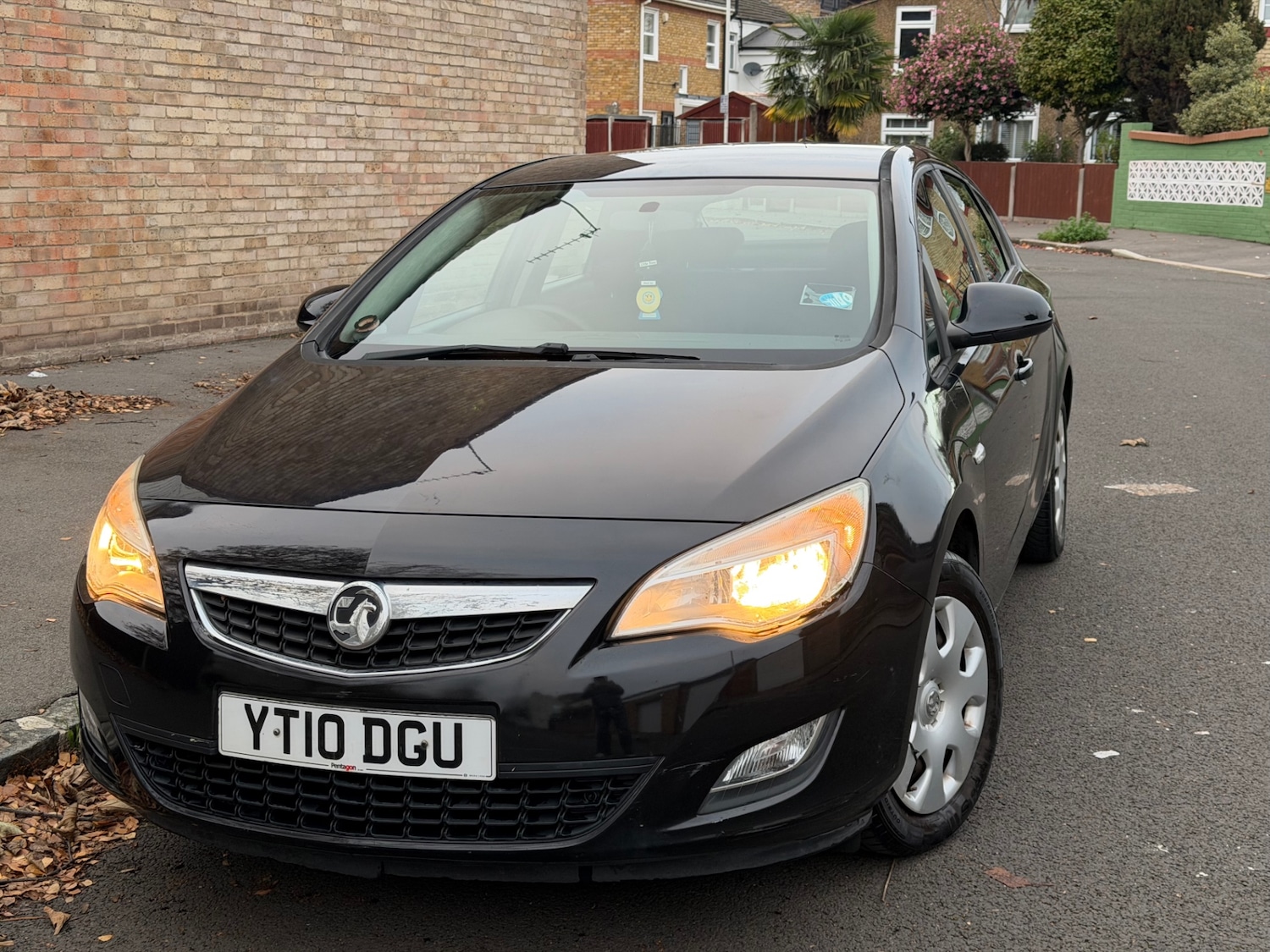 Used Vauxhall Astra 2010 for sale - 76595269: Photo 3