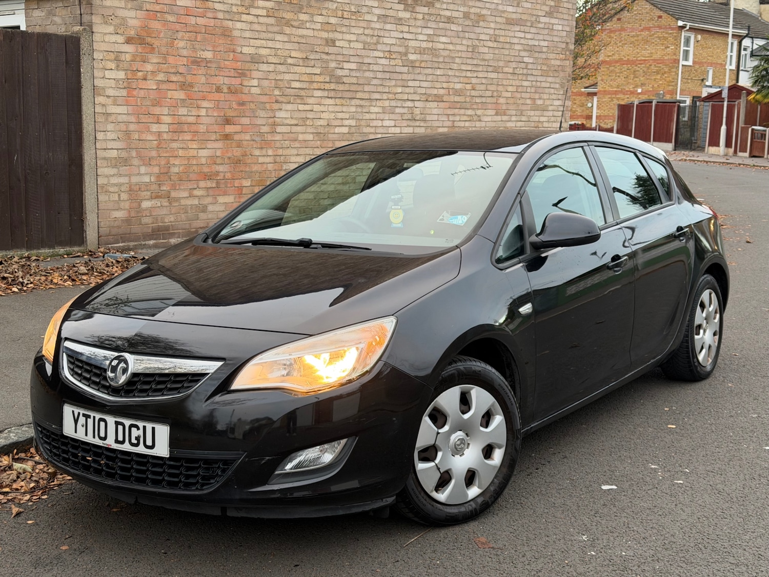 Used Vauxhall Astra 2010 for sale - 76595269: Photo 4