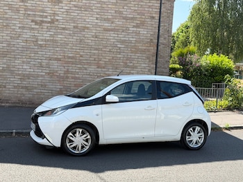 Used Toyota AYGO 2014 for sale - 79271858: Photo