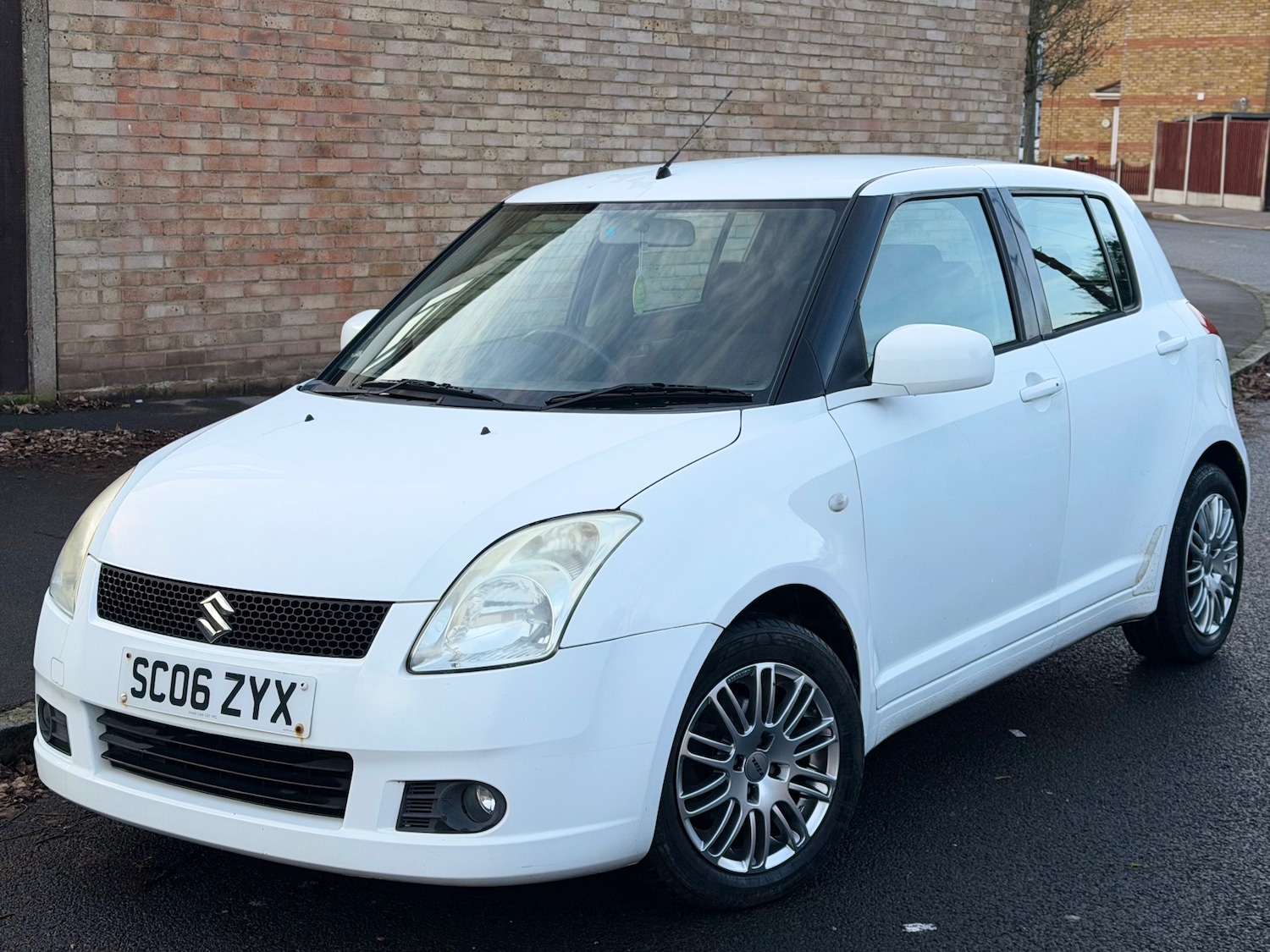 Used Suzuki Swift 2006 for sale - 77381214: Photo 3
