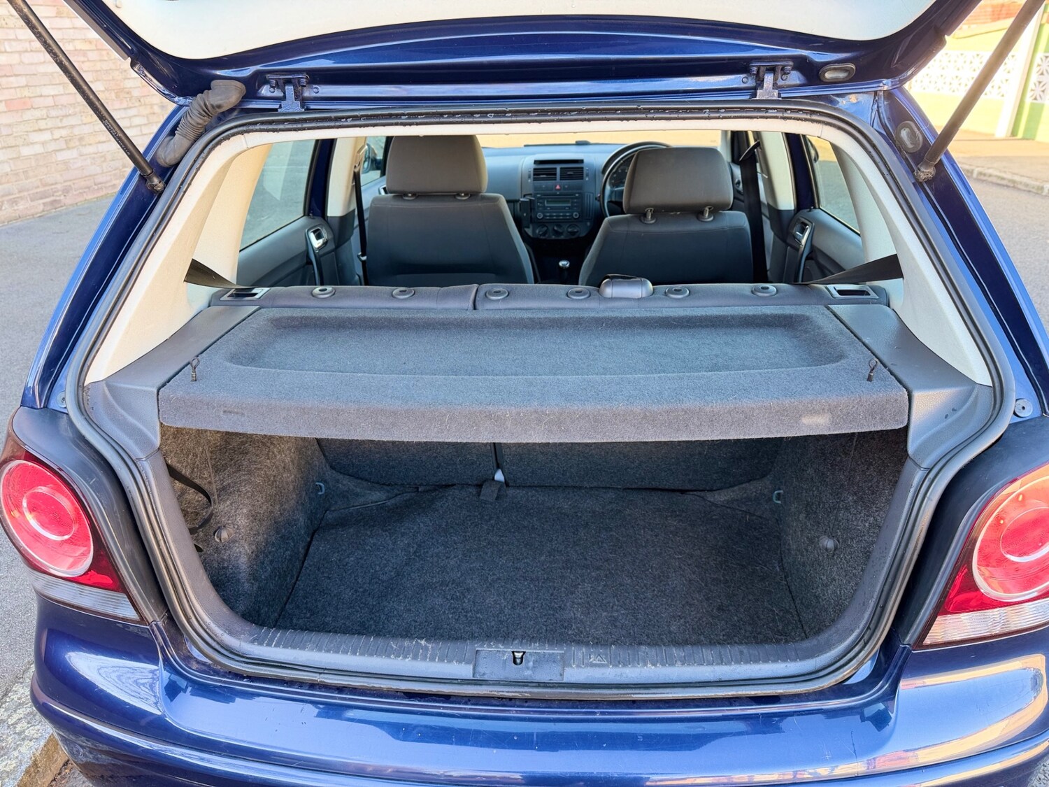 Used Volkswagen Polo 2006 for sale - 77975733: Photo 34