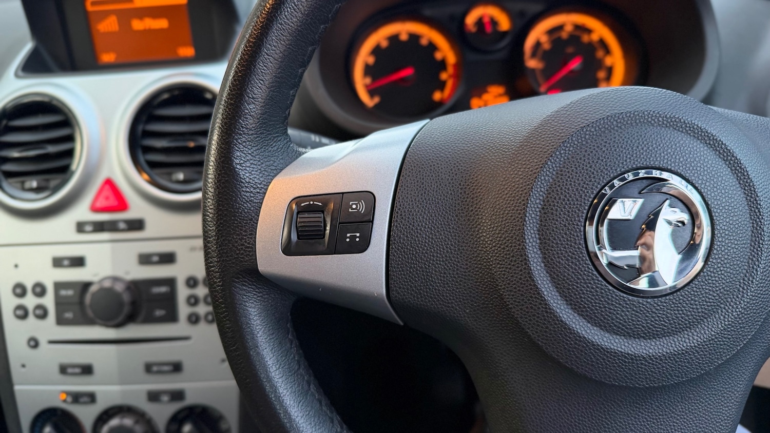 Used Vauxhall Corsa 2012 for sale - 76544398: Photo 29