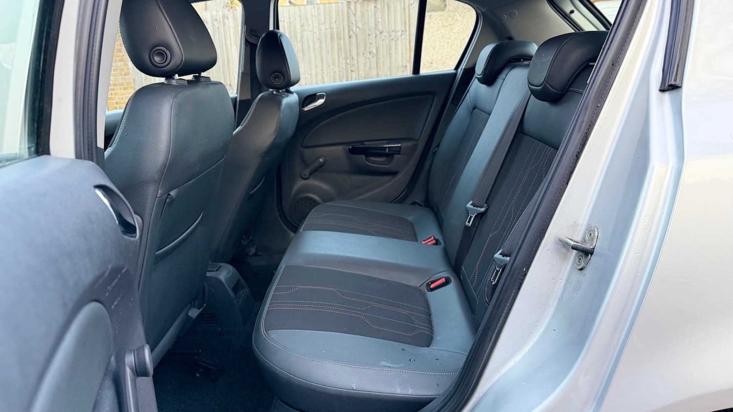 Used Vauxhall Corsa 2012 for sale - 76544398: Photo 31